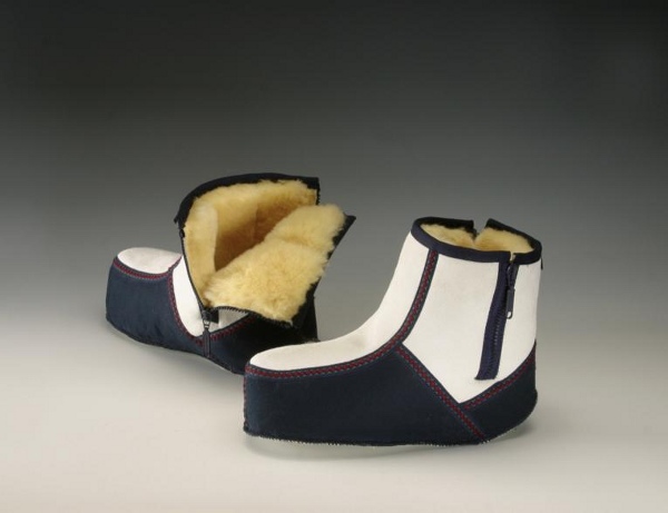 Christ Lammfellschuhe